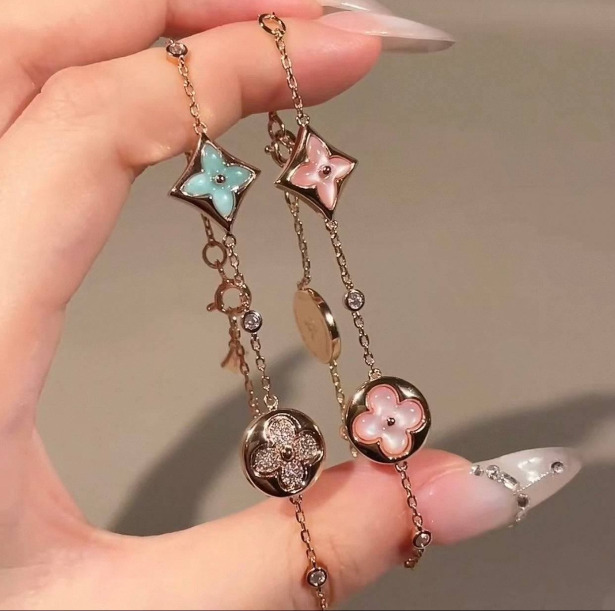 Clover Bloom Pearl Bracelet