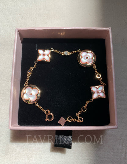 Clover Bloom Pearl Bracelet